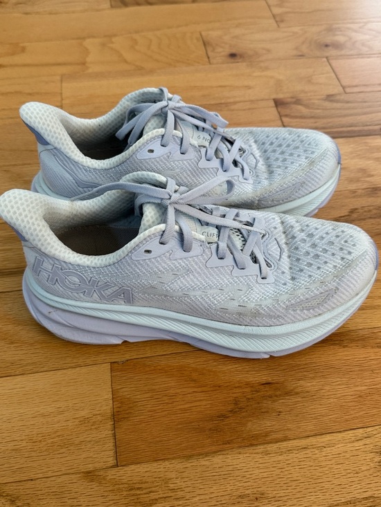 Hoka Shoes - Hoka Clifton 9 Running Shoes Women’s Sz 8 Cushioned Lightweight Athletic